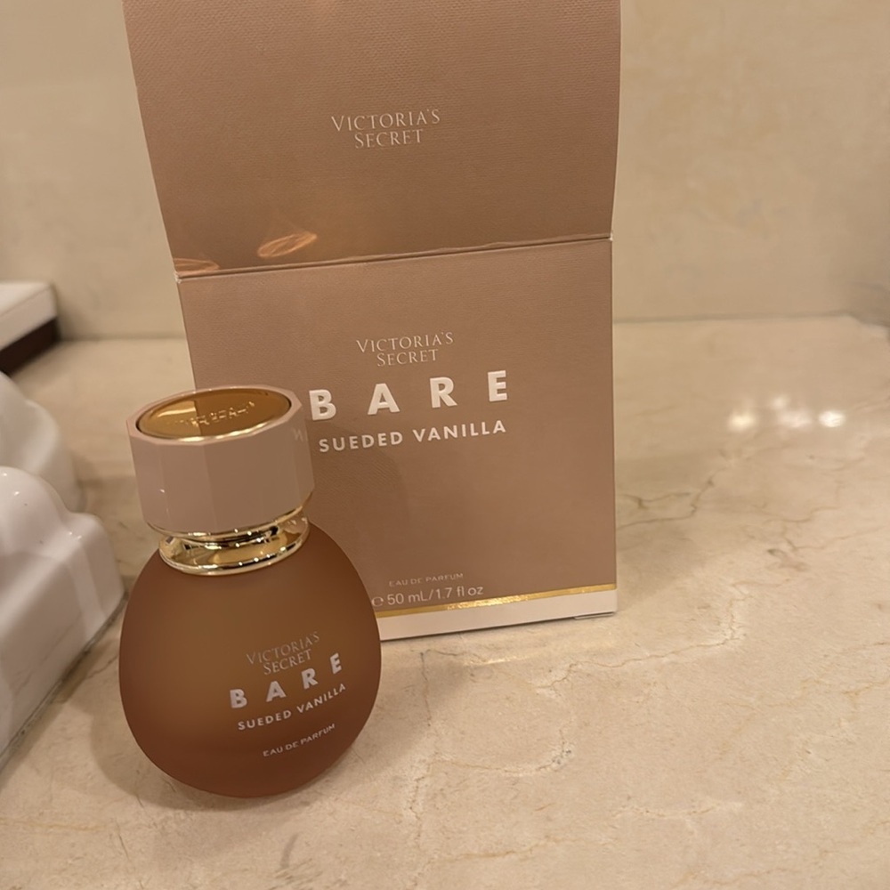 Victoria's Secret Bare Sueded Vanilla Perfume